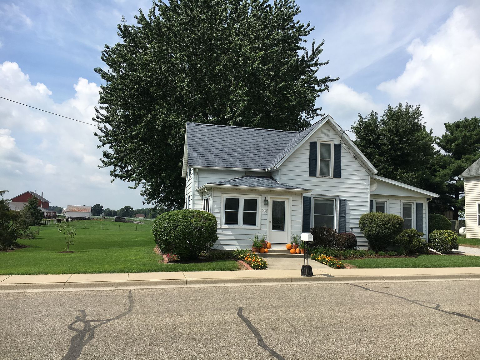 160 N State St, Shipshewana, IN 46565 Zillow