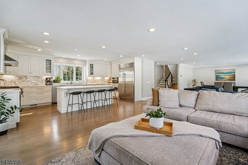 5 Farley Rd, Short Hills, NJ 07078 | Zillow