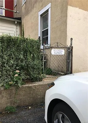 625 Oak St — Photo 19