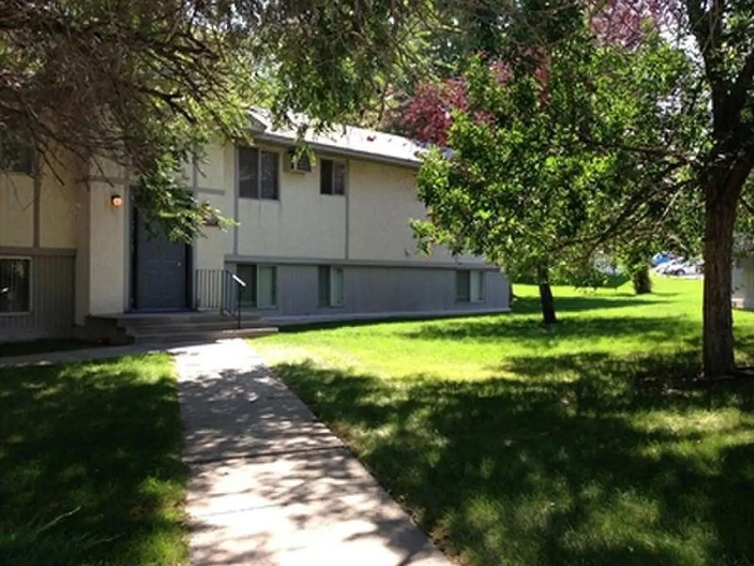 Twin Cedars — Photo 2
