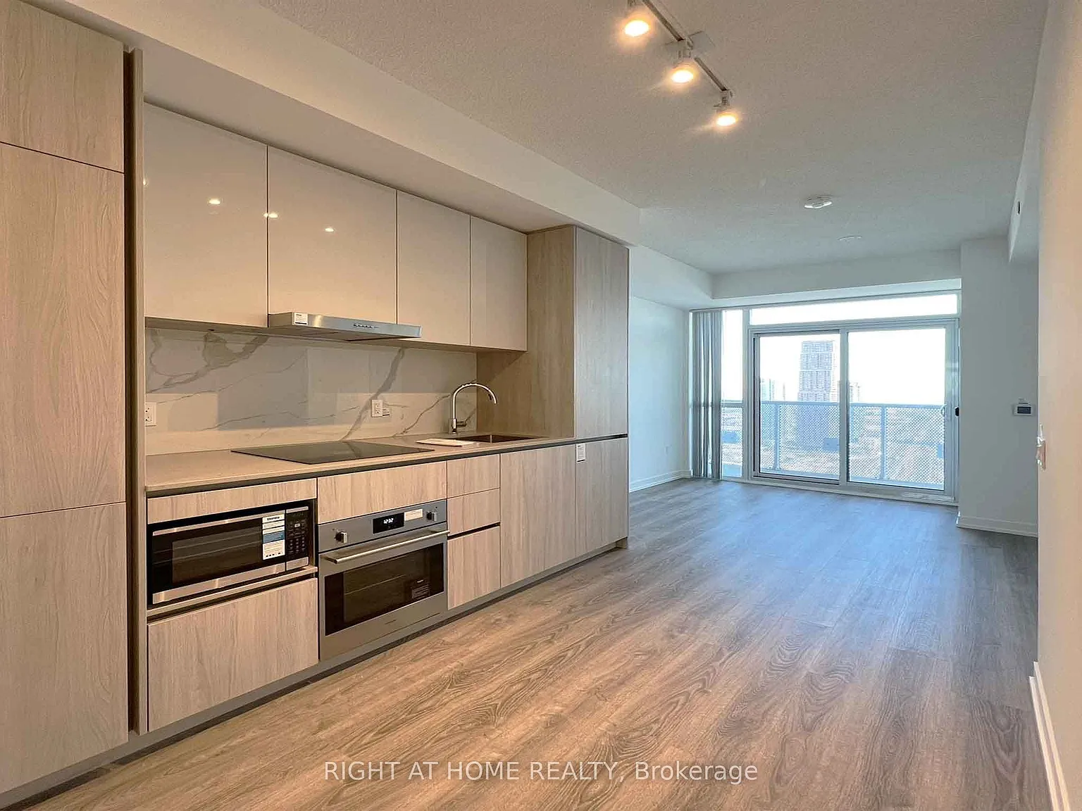 2 bed, $2,100 — Photo 3