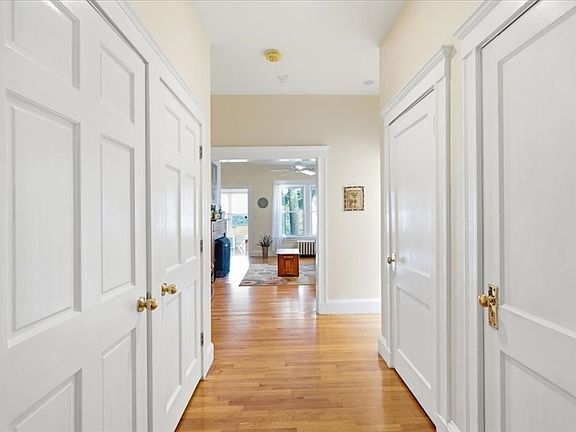 2nd image of 314 Newtonville Ave APT 4