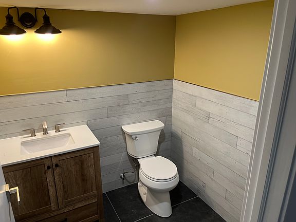 3rd image of 161 Franklin St #1