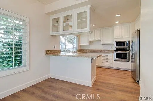 3 bed, 2.5 bath, 2056 sqft, $5,200 — Photo 4