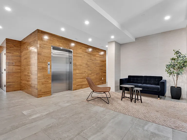 31-18 30th St #4B — Photo 10