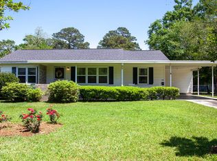121 Orchard Ln, Thomasville, GA 31792