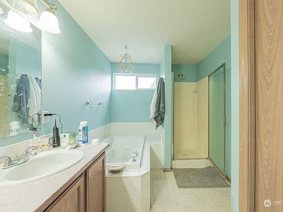 4th image of 20228 82nd Avenue Ct E