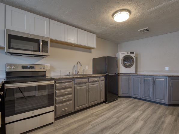 732 Beech St APT 3