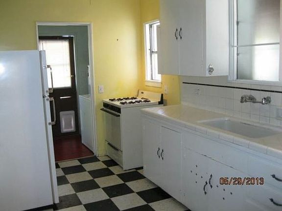 Kitchen / Back Entrance