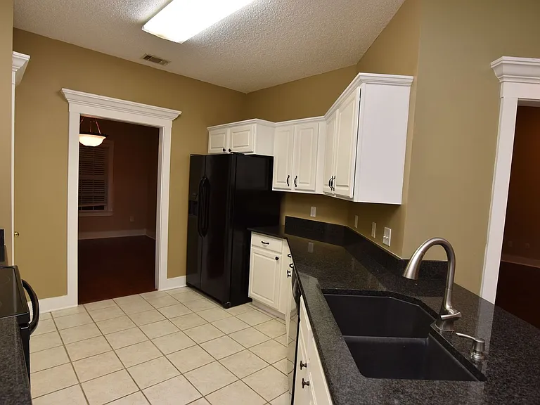 362 Bristol Way — Photo 10