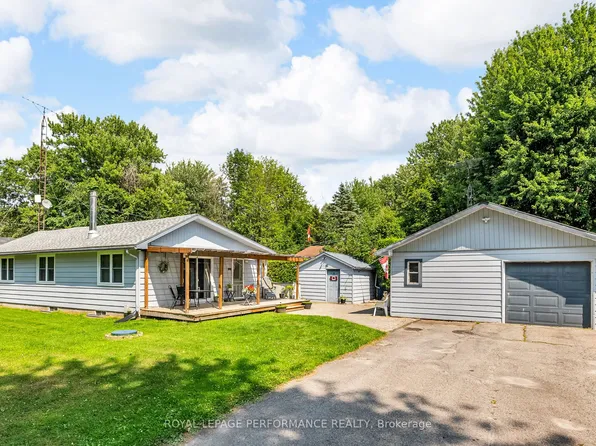21052 Birch Ave, South Glengarry, ON K0C 1N0