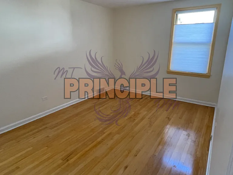 403-405 1/2 W Granite St — Photo 8