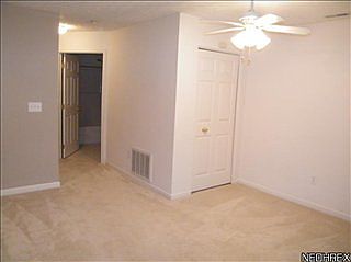 5th image of 29884 Lenox Dr Suite 113