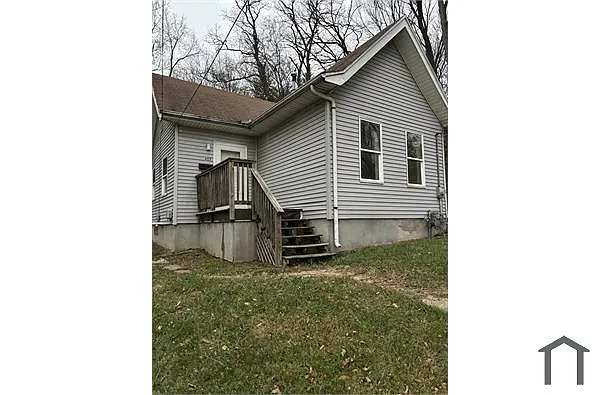 605 S Ligonier St photo 1