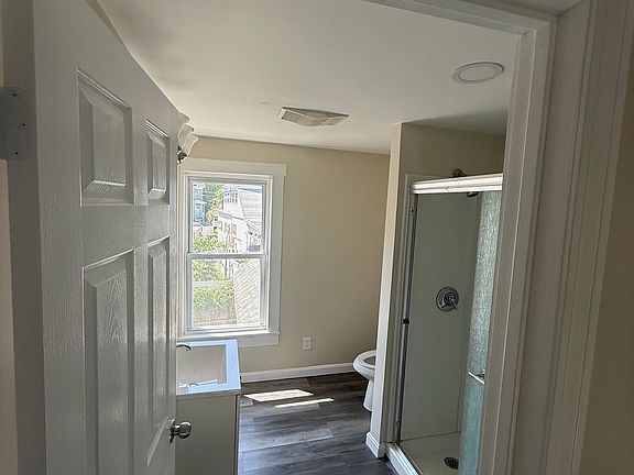 4th image of 67 Loring St #67