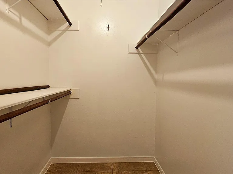 6719 McCullum Rd — Photo 21