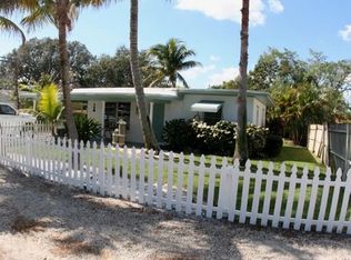 1802 NE 22nd Ave, Jensen Beach, FL 34957