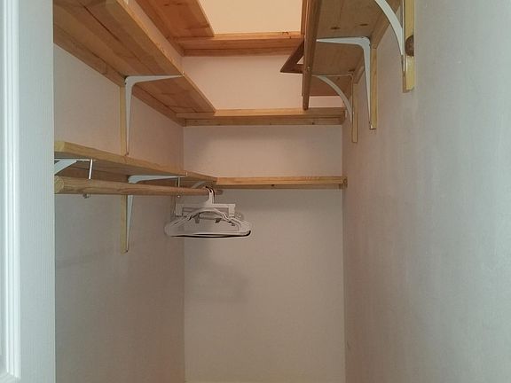 5th image of 2136 W Berteau Ave #1S