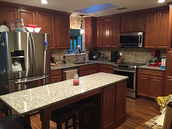 3rd image of 1755 Brookside Blvd