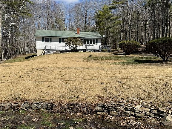 2nd image of 16 Evergreen Estates Road