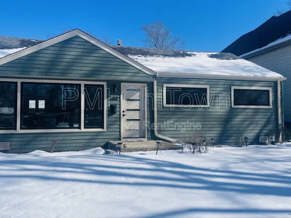 413 N Forest Ave, Mount Prospect, IL 60056