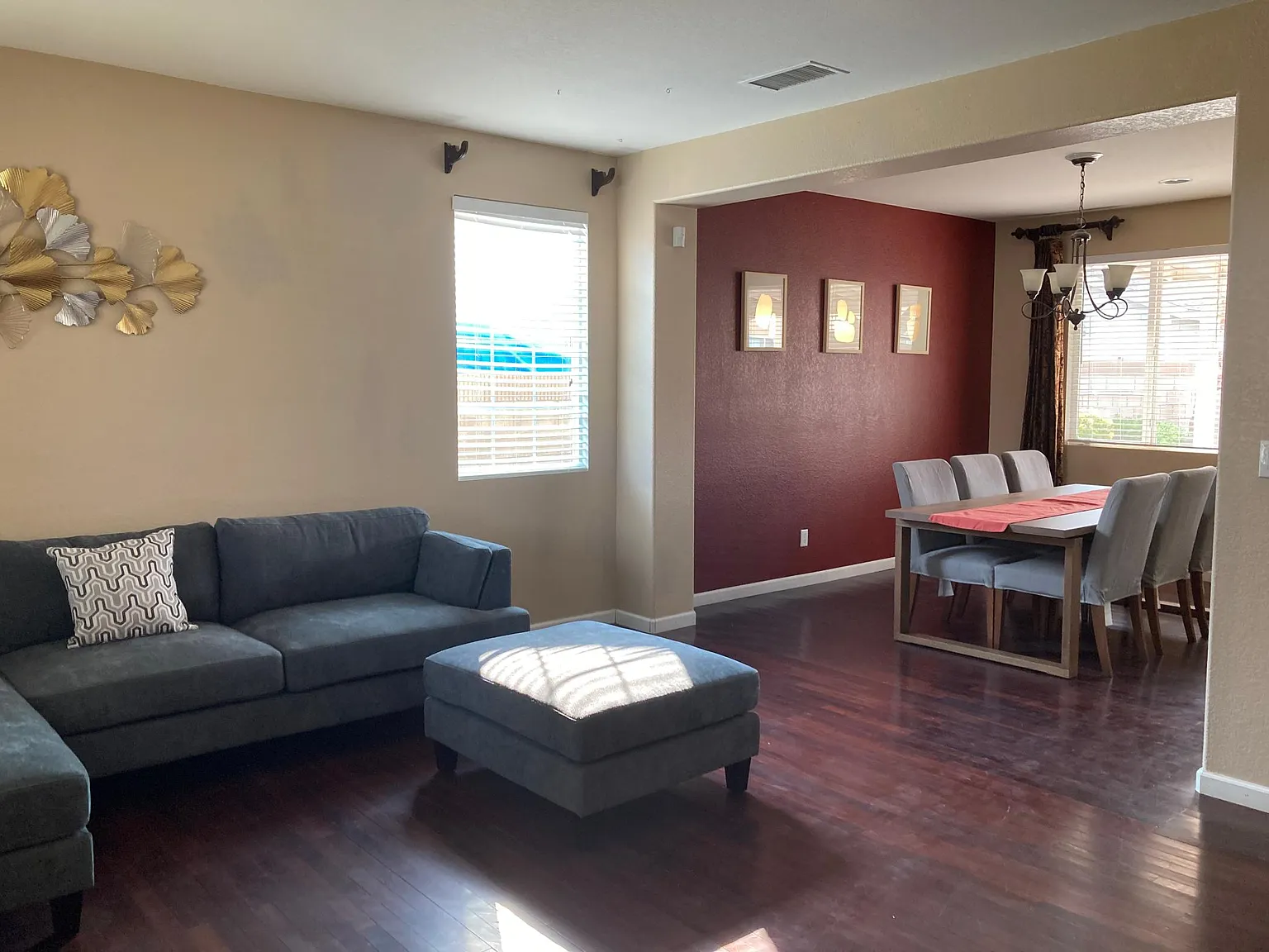 4 bed, 2680 sqft, $700 — Photo 4