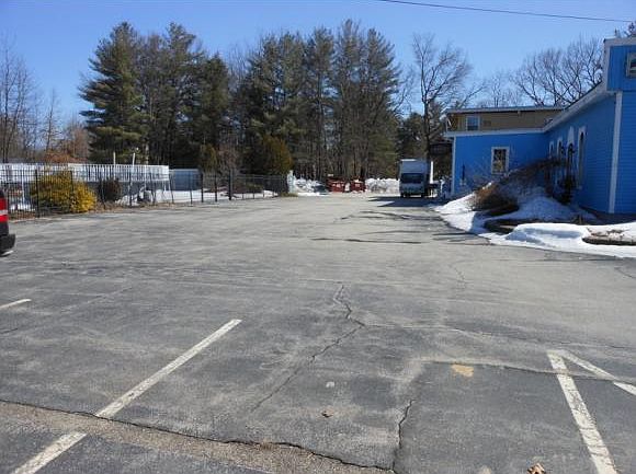 2nd image of 400 Boynton St