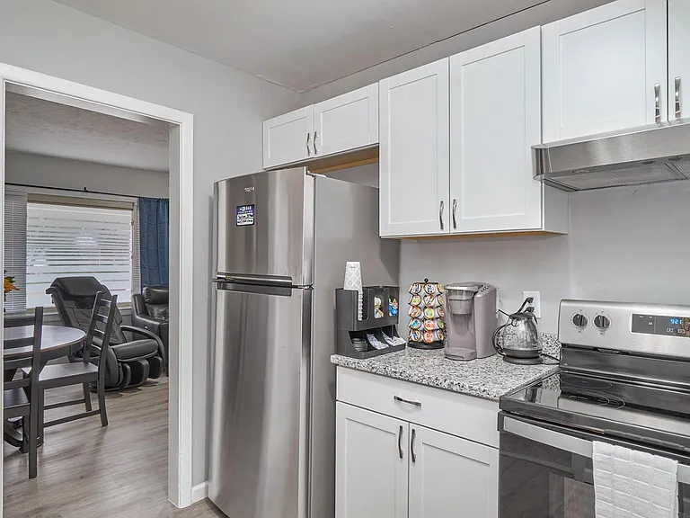 137 Woods Rd — Photo 8