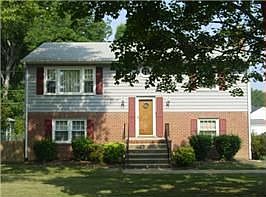 1st image of 4502 N Lakefront Dr