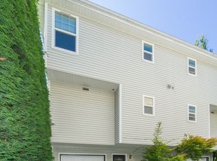 1315 N 95th St #1, Seattle, WA 98103