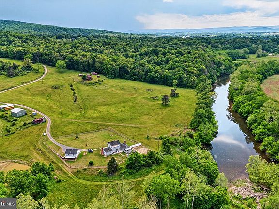 5th image of 795 Hideaway Farms Rd