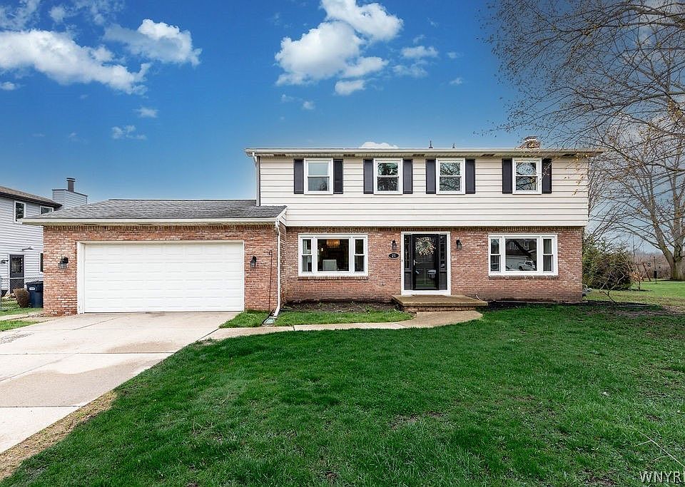 1st image of 21 Sturbridge Ln