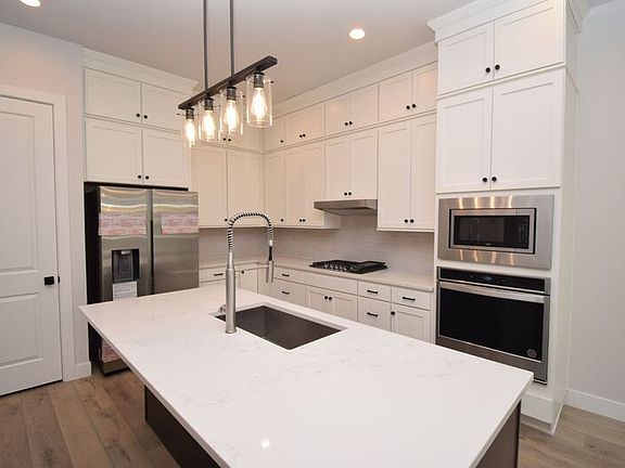 3rd image of 4743 W Mossley Bend Dr