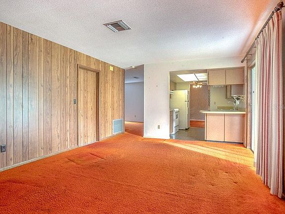 4th image of 1420 Saxon Blvd