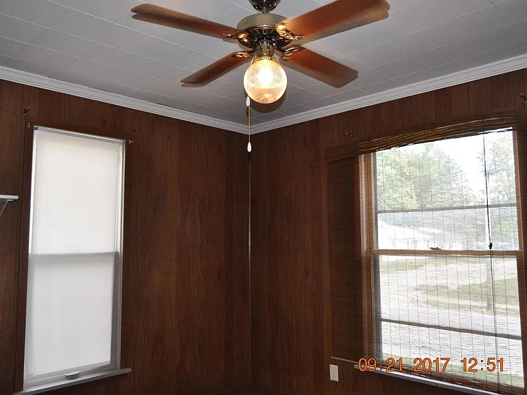 1132 N Jackson St — Photo 5
