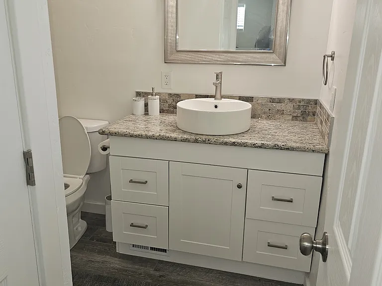 189 E 7615 S — Photo 1