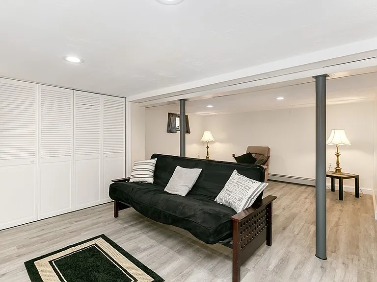 96 Sunrise Dr — Photo 21