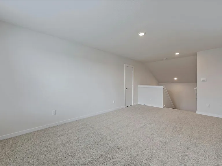 313 Merriman Rd — Photo 21