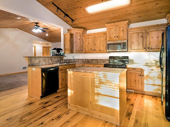 5th image of 1142 Brooktrout Dr