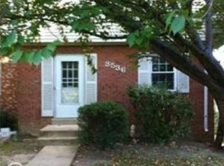 3536 Castle Hill Dr, Woodbridge, VA 22193