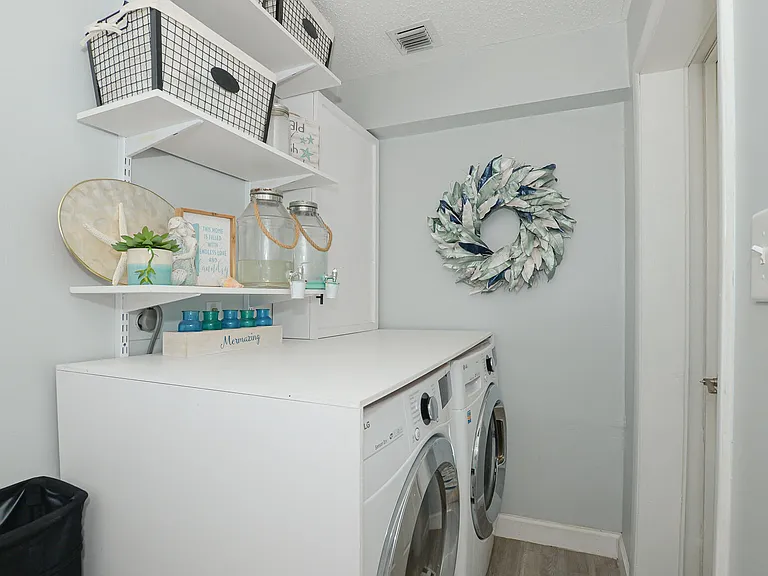 110 SW Hideaway Pl — Photo 15