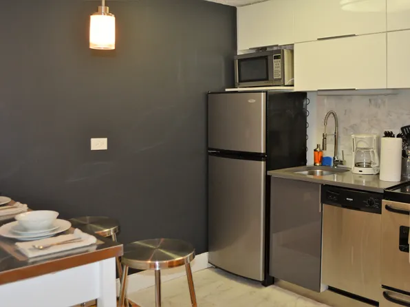 150 West 51st Street image 2 of 12