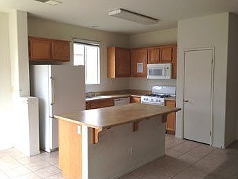 4th image of 43578 Savannah Way