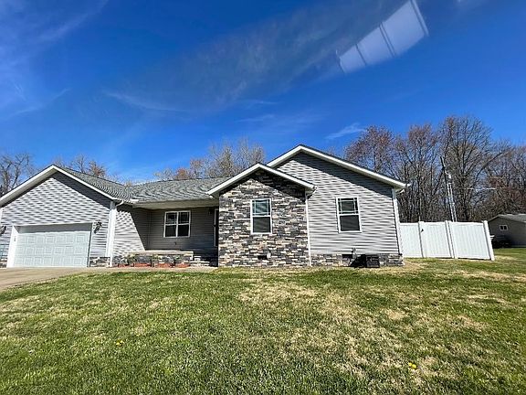 2nd image of 1405 County Road 411