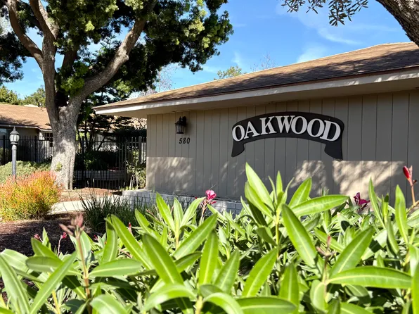 580 Bucknell Ave, Claremont, CA 91711