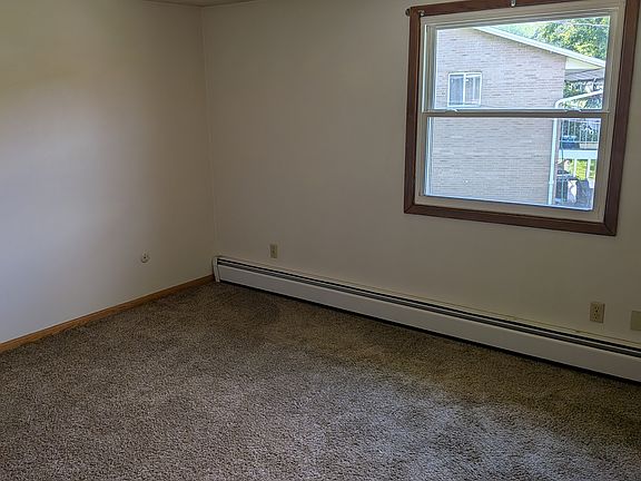 5th image of 558 Bob Ave
