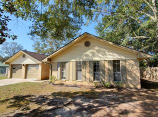 984 Shirley Dr, Picayune, MS 39466