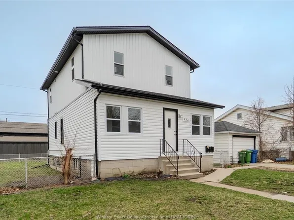 932 Oak St, Windsor, ON N9A 5G2