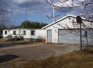 2869 Deer Rd, Rosholt, WI 54473
