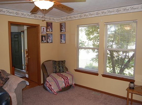 4th image of 123 Berwick Dr